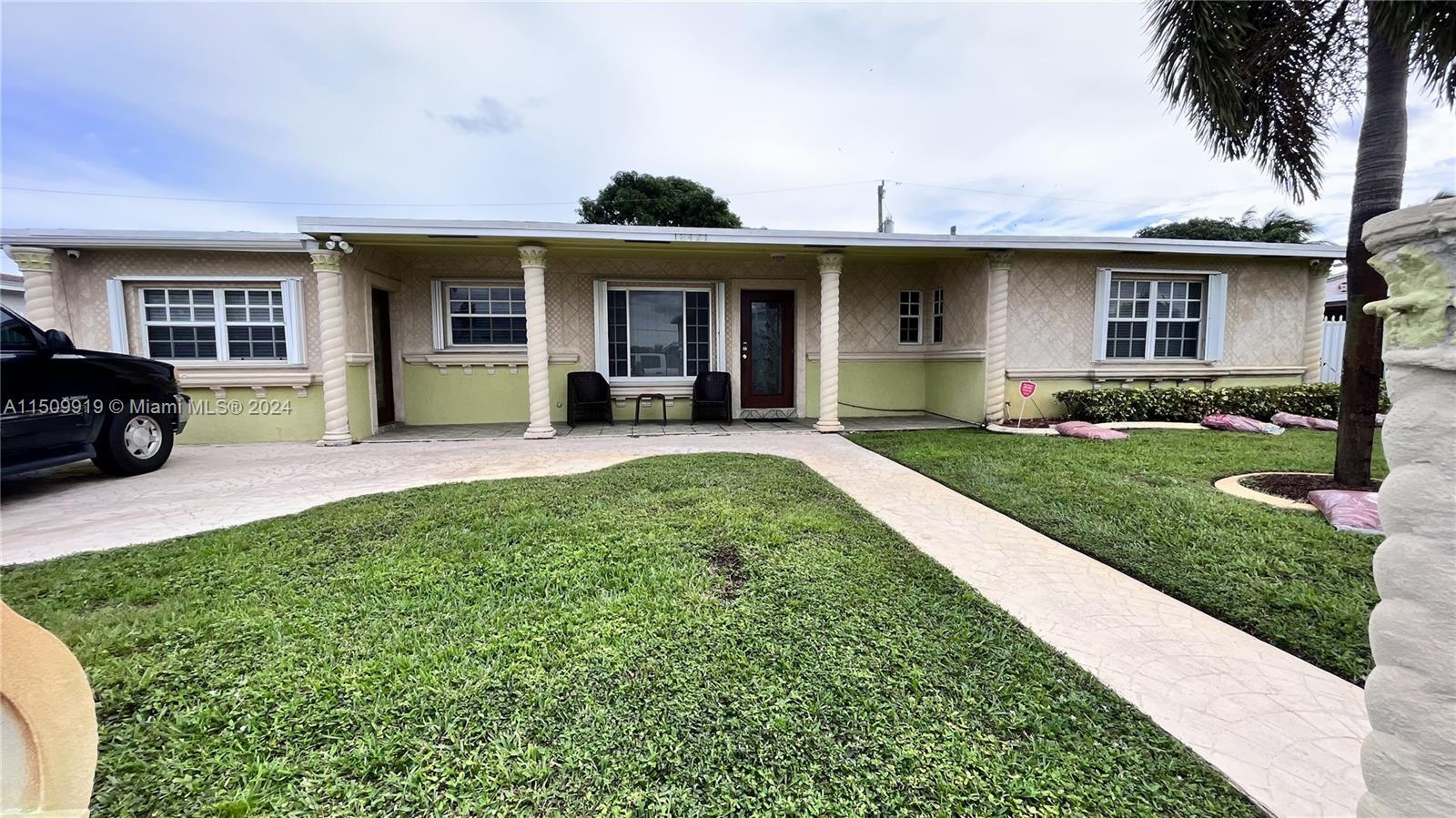 18421 NW 30th Ave, Miami Gardens FL 33056