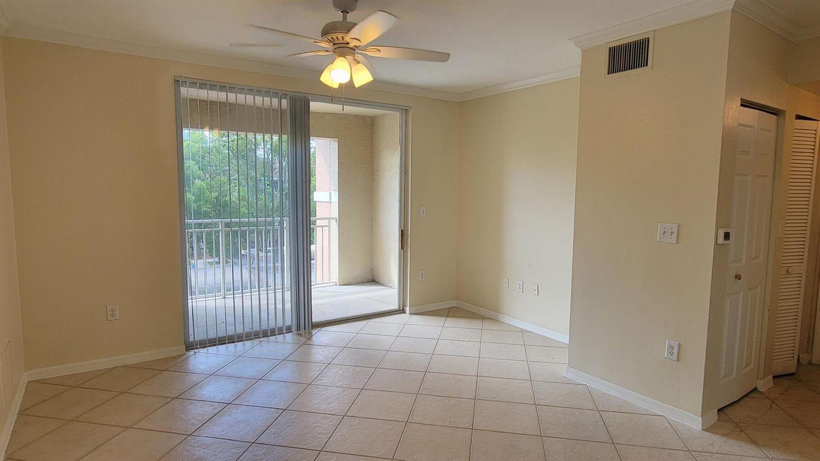 6533 Emerald Dunes Drive # 304, West Palm Beach FL 33411 photo 2