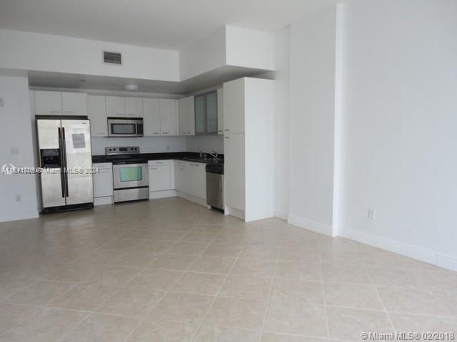 1350 NW 8th Ct # 5, Miami FL 33136 photo 3