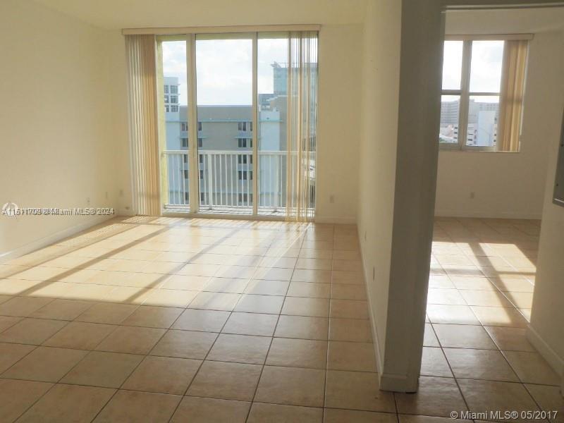 1350 NW 8th Ct # 5, Miami FL 33136 photo 4