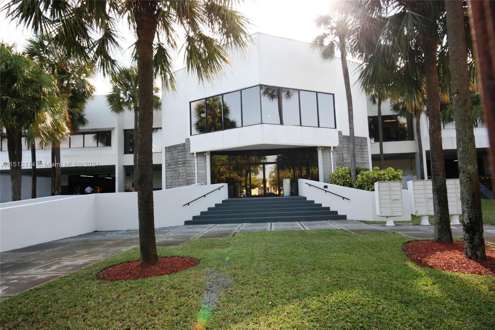 2801 NW 74th Ave # 15, Miami FL 33122