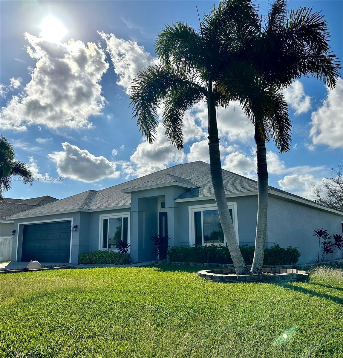 1716 NW 5th Place, Cape Coral FL 33993