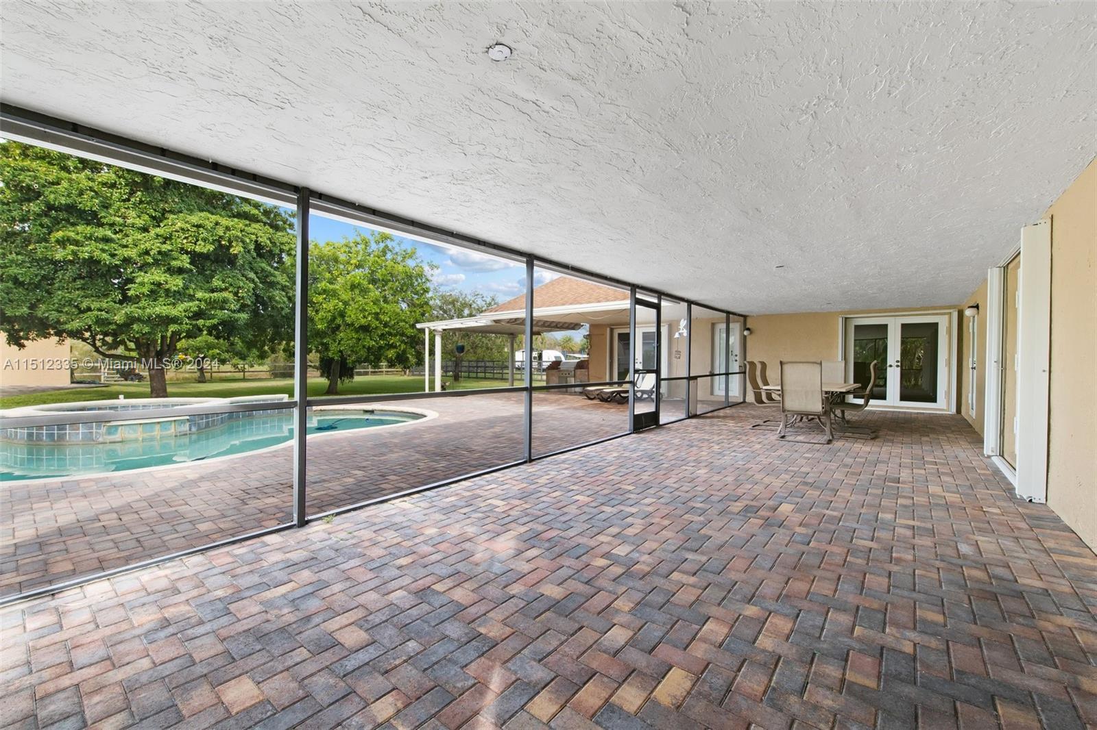 5901 SW 164th Ter, Southwest Ranches FL 33331 photo 3