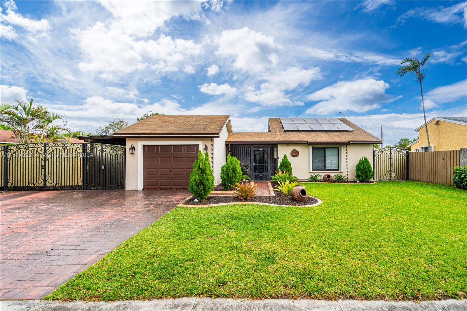 19641 NW 57th Ct # 19641, Hialeah FL 33015