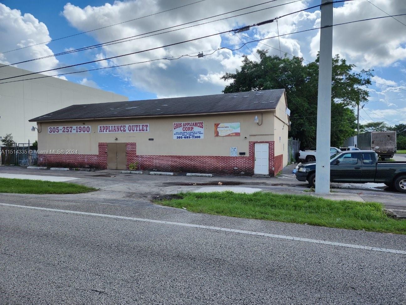 23095 S Dixie Hwy, Miami FL 33170 photo 3