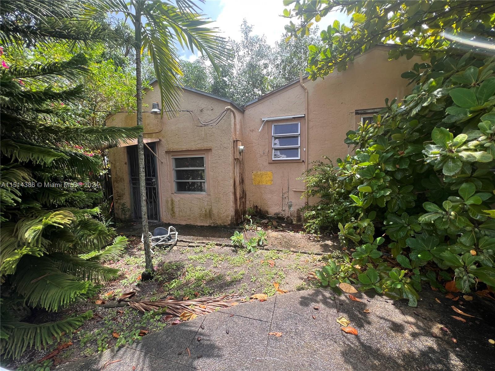 5573 NW 24th Ave, Miami FL 33142