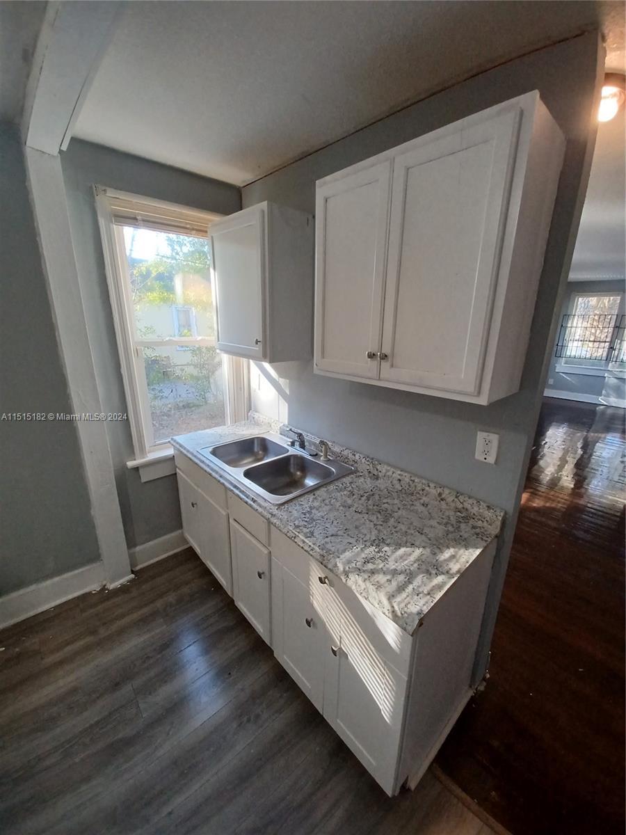 1710 W 2nd Street, Jacksonville FL 32209 photo 4