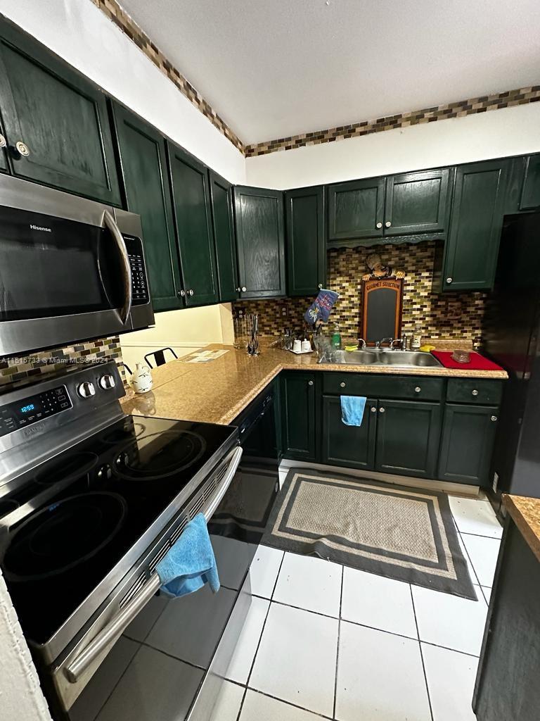 625 NW 10th St # 625, Miami FL 33136 photo 3