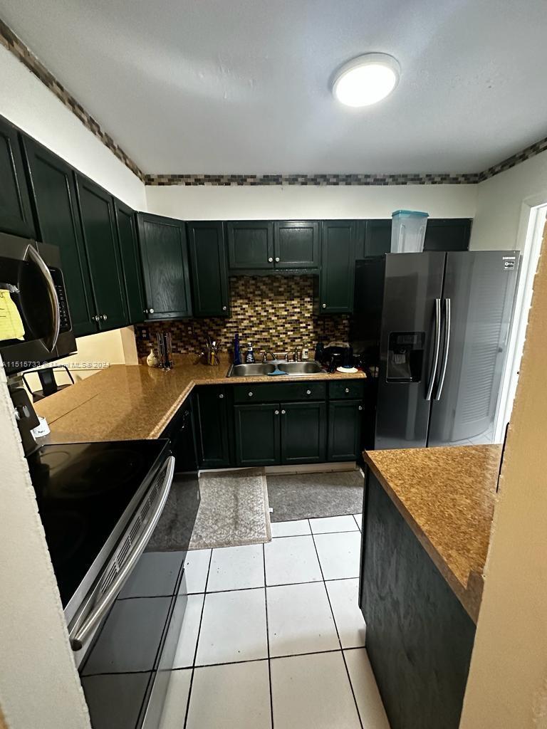 625 NW 10th St # 625, Miami FL 33136 photo 4