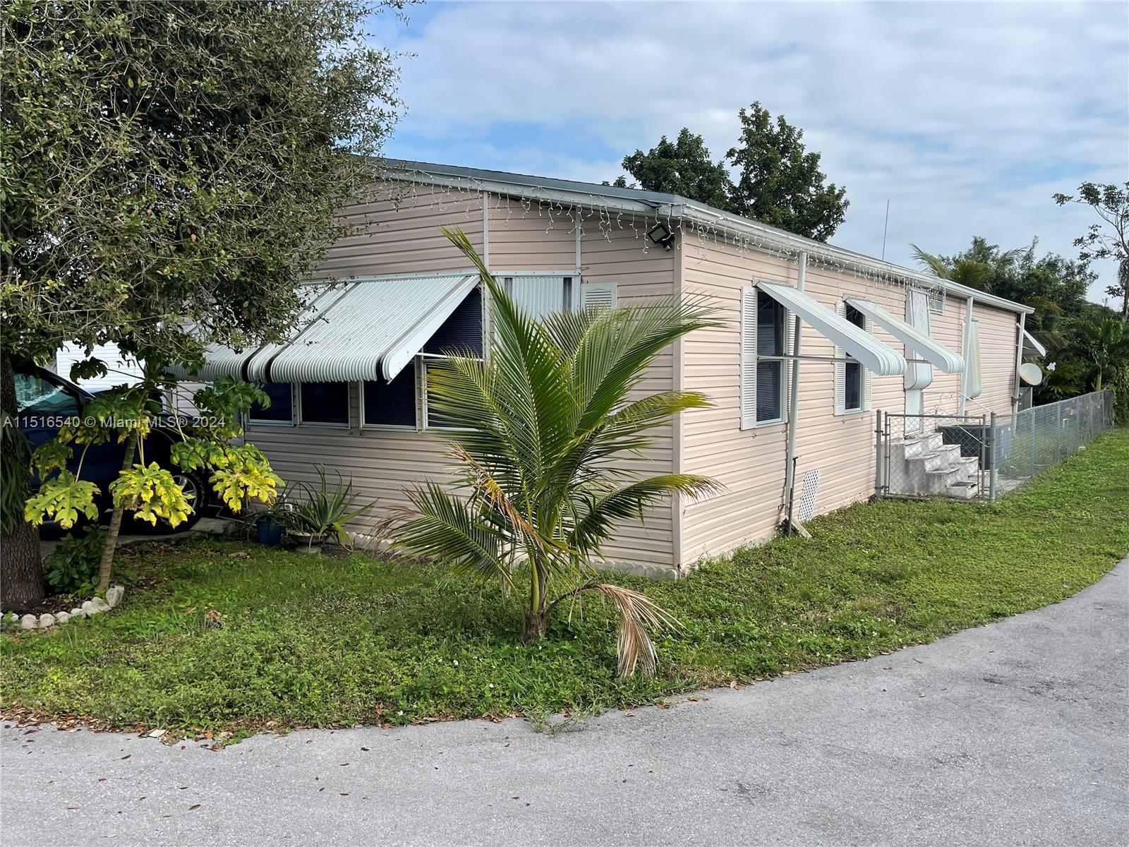 19800 SW 180th Ave UNIT 142, Miami FL 33187 photo 3