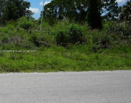 2900 33th St SW, Lehigh Acres FL 33976