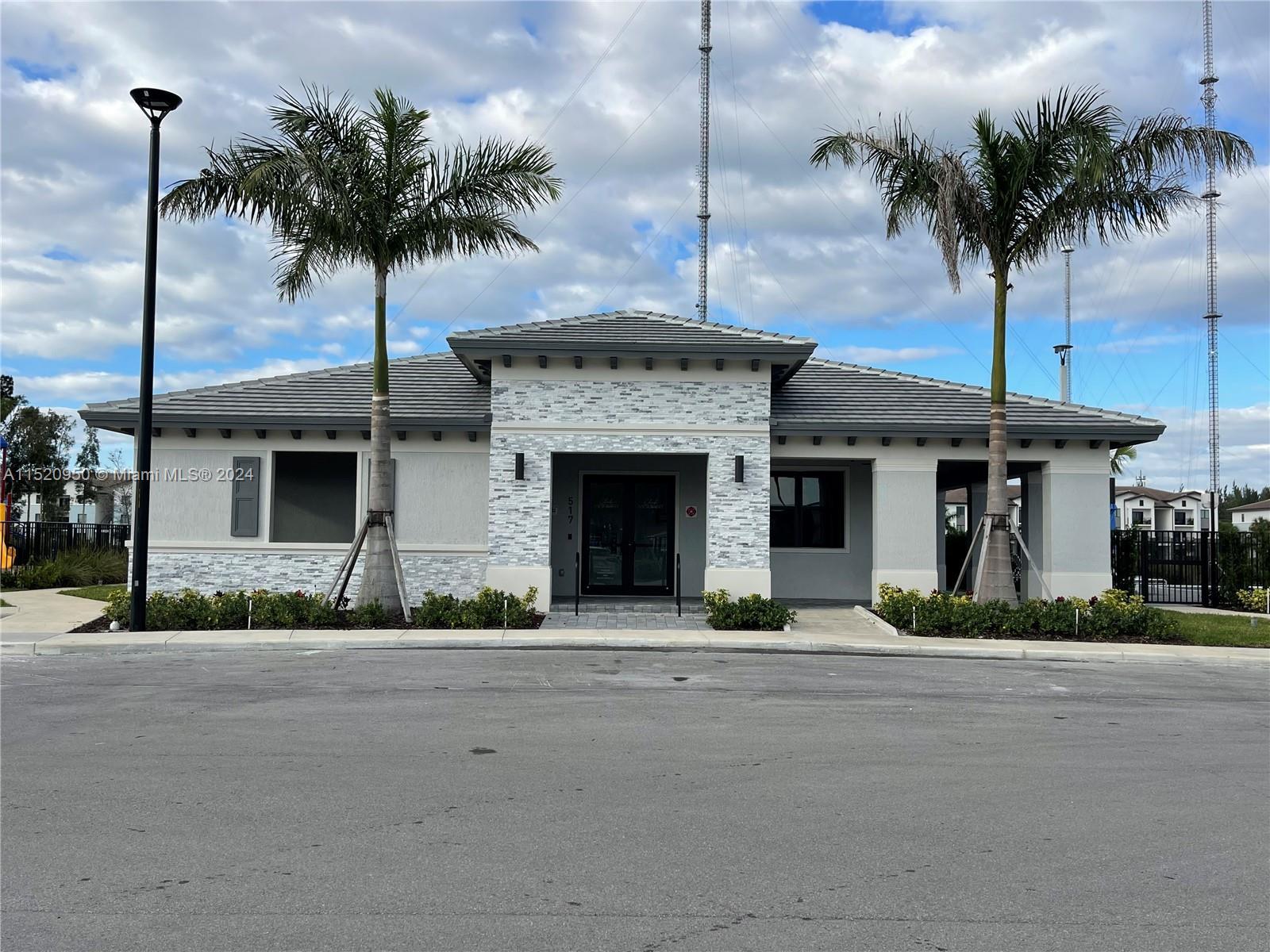 20433 NW 4th Ct # 20433, Miami Gardens FL 33169 photo 4