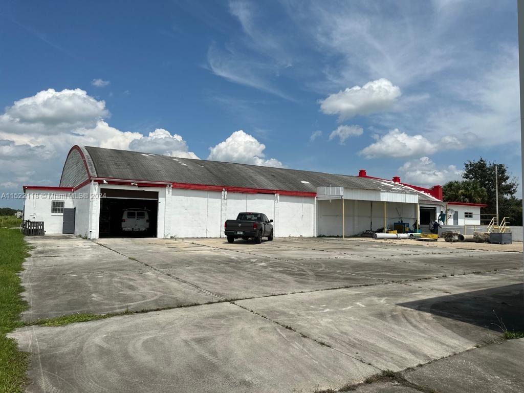 10753 N 441, Okeechobee FL 34972 photo 2