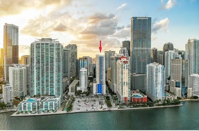1200 Brickell Bay Dr # 1915, Miami FL 33131 photo 2