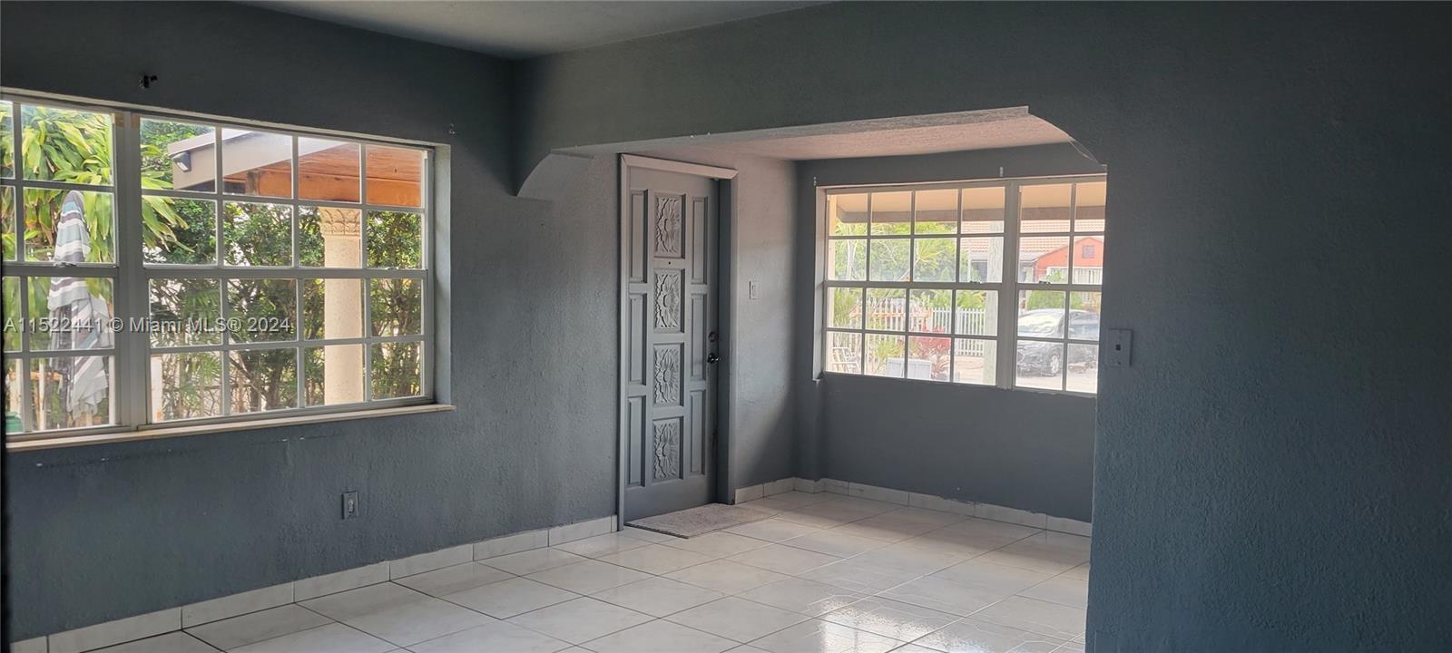 441 NW 33rd Ave, Miami FL 33125 photo 3
