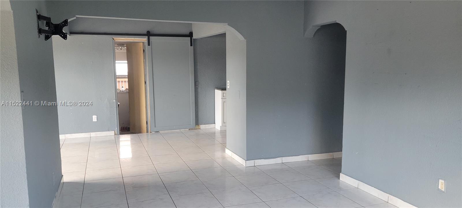 441 NW 33rd Ave, Miami FL 33125 photo 5