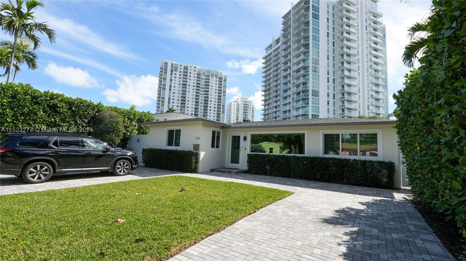 1930 NW 13th St, Miami FL 33125 photo 2