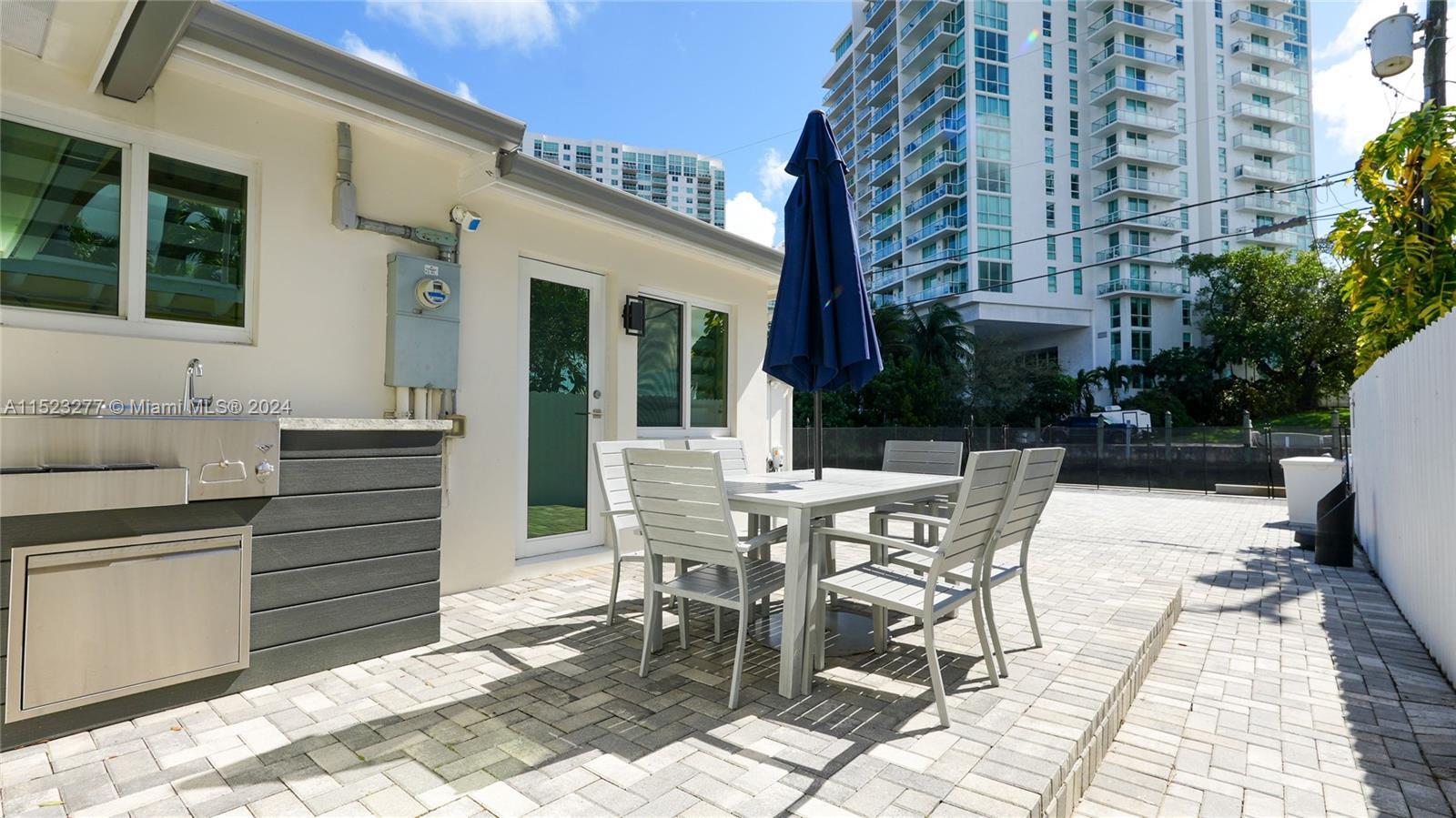 1930 NW 13th St, Miami FL 33125 photo 3