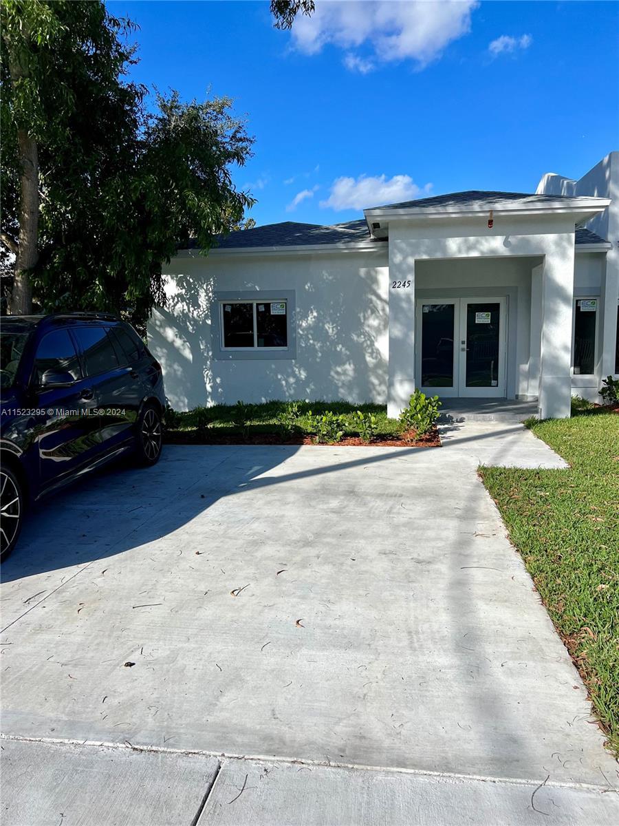 2243 NW 98th St, Miami FL 33147 photo 4