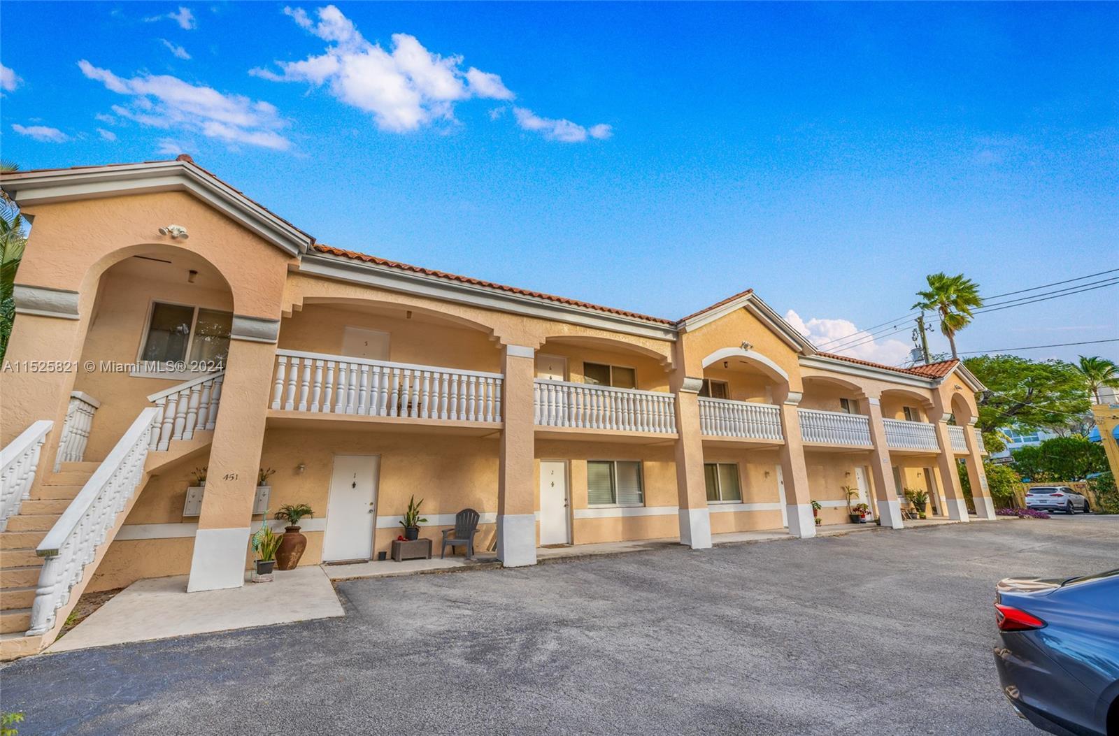 451 S 19th Ave, Hollywood FL 33020 photo 2