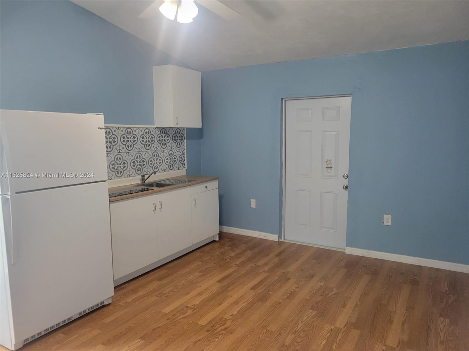 20420 MARLIN ST # B, Orlando FL 32833 photo 4