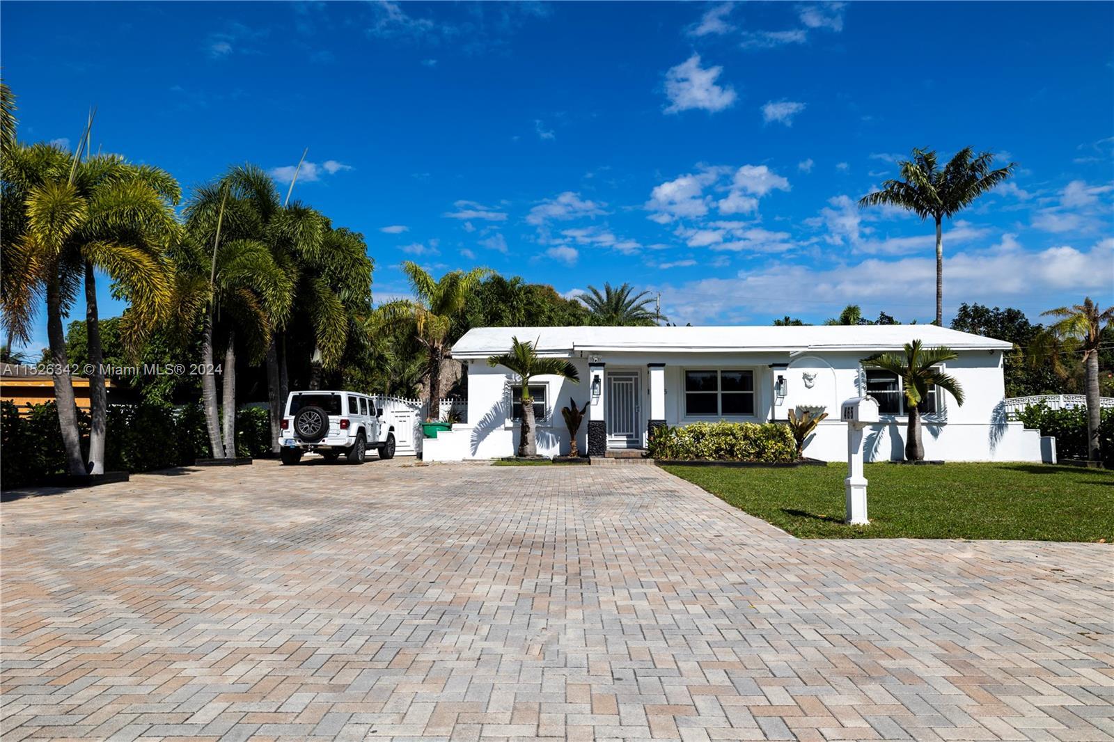 465 NW 153rd St, Miami FL 33169 photo 3