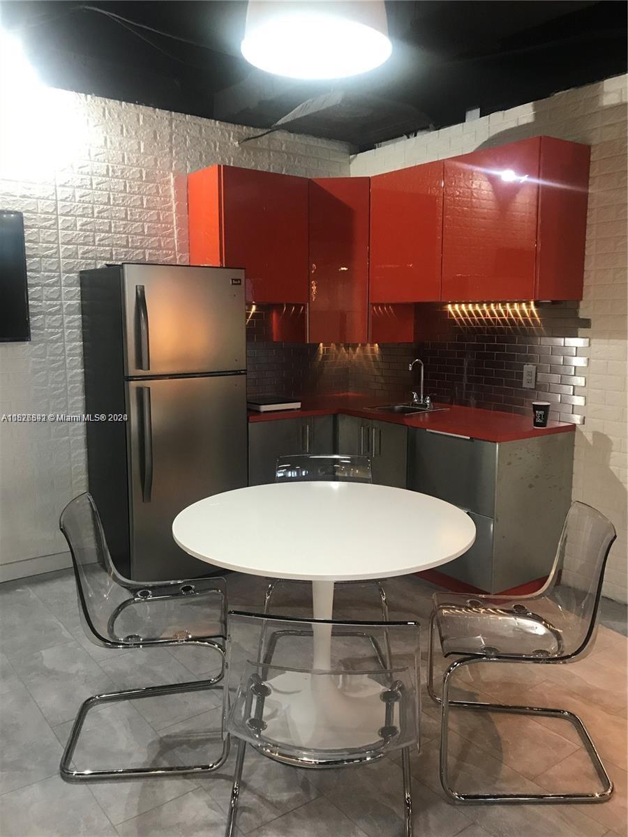 2450 Hollywood Blvd, Hollywood FL 33020 photo 3