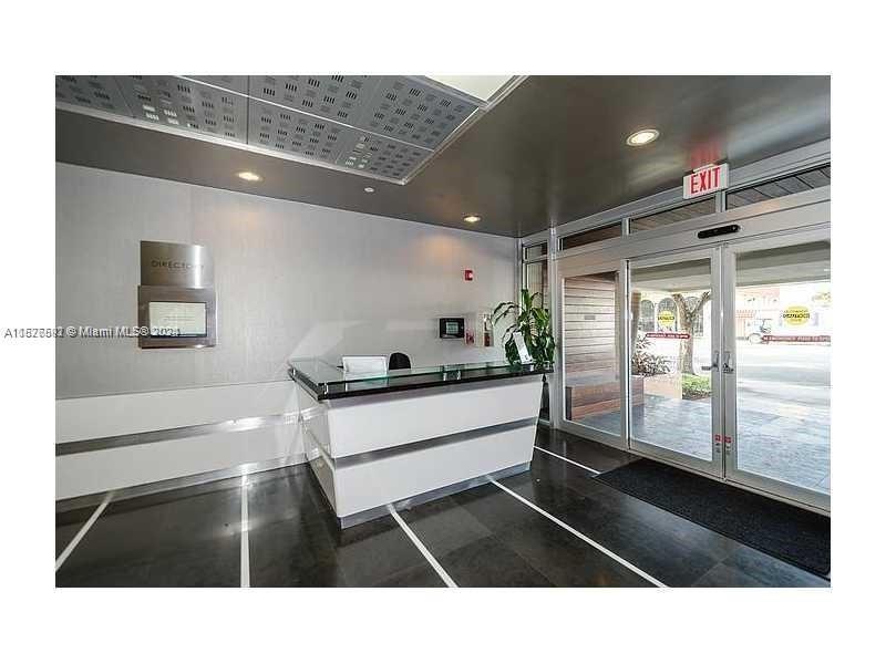 2450 Hollywood Blvd, Hollywood FL 33020 photo 5