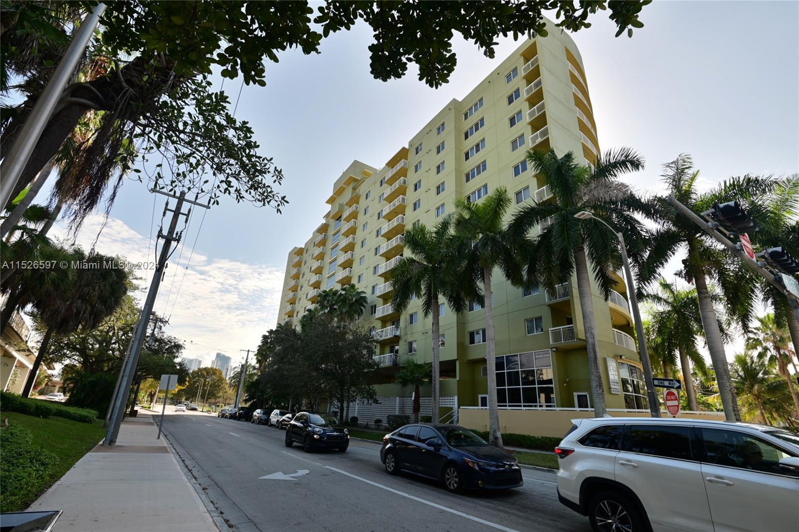 816 NW 11th St # 303, Miami FL 33136 photo 3