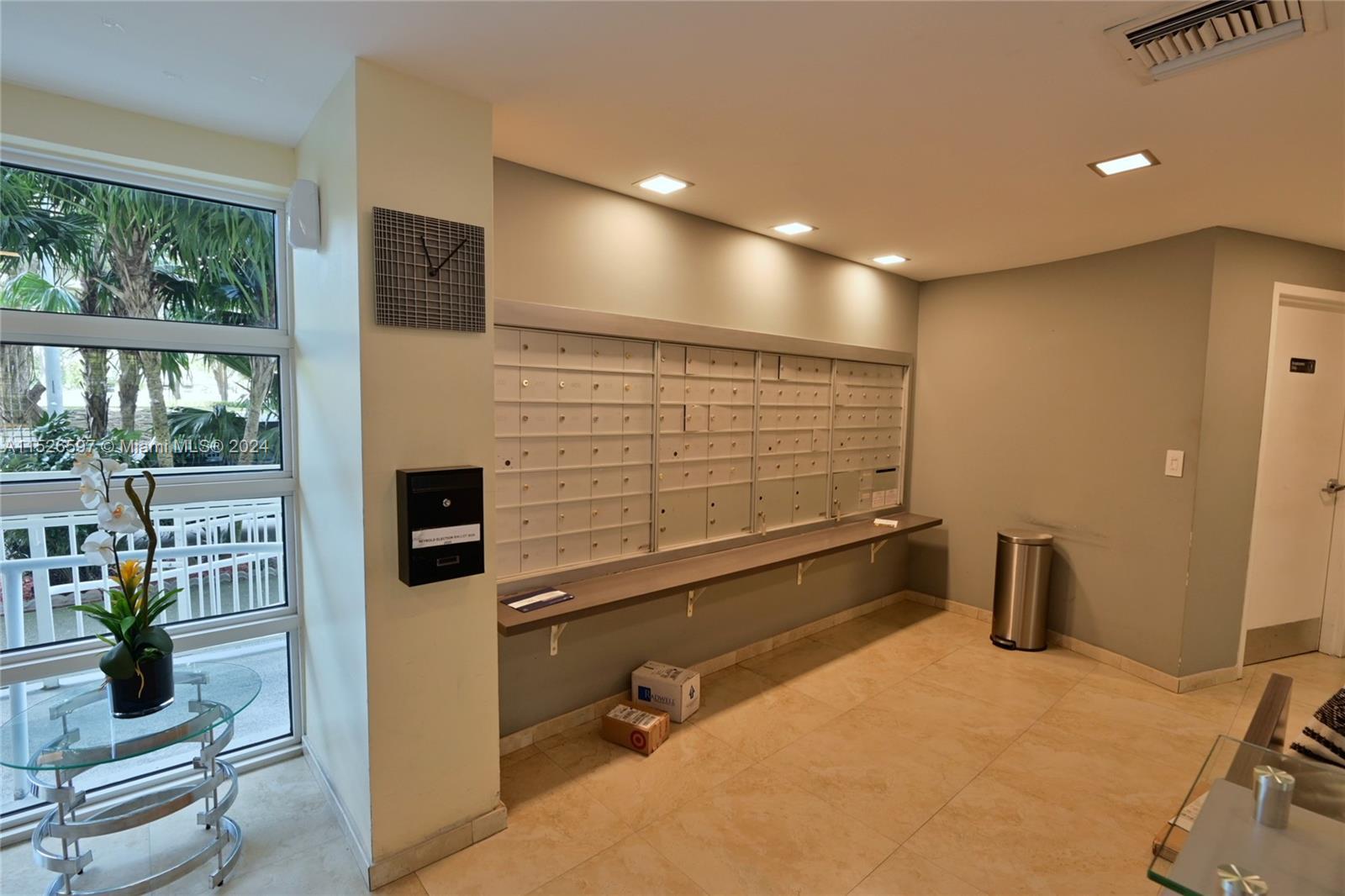 816 NW 11th St # 303, Miami FL 33136 photo 5