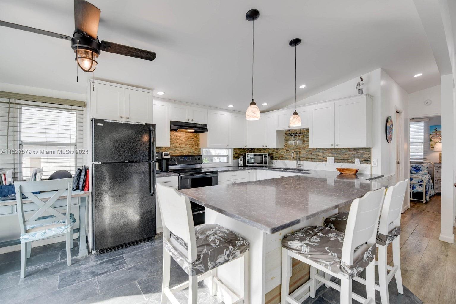 701 Spanish Main Dr #249, Lower Keys FL 33042 photo 2