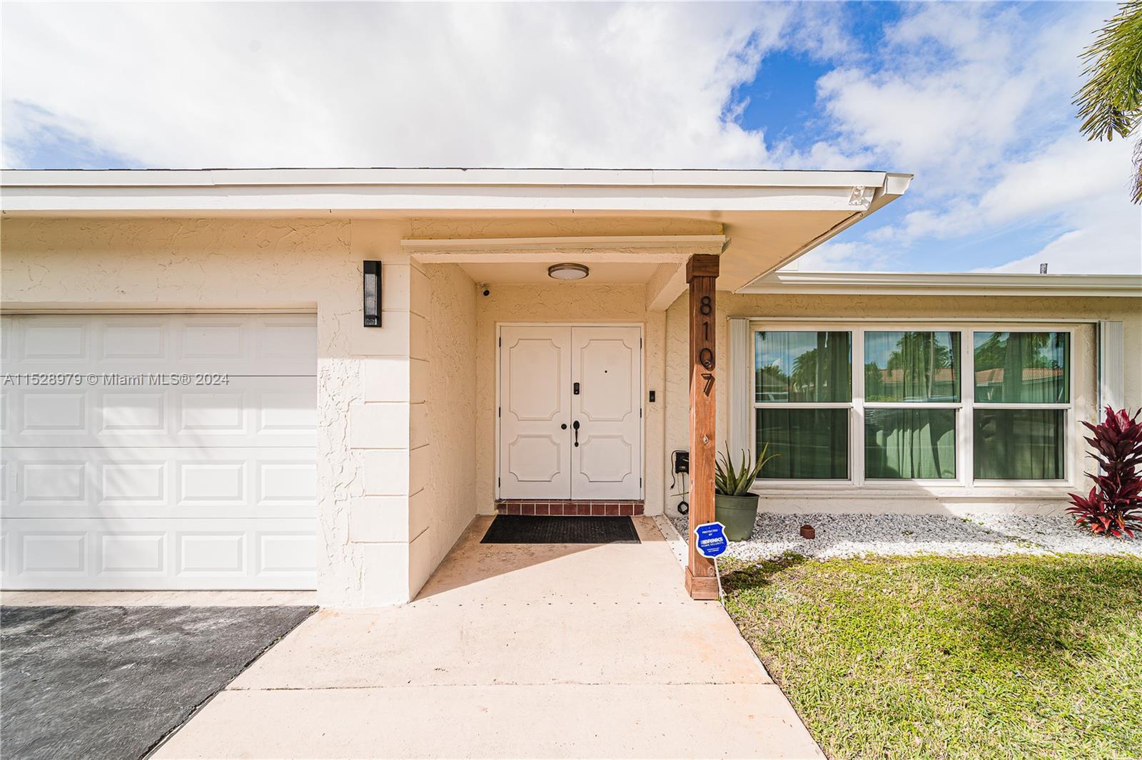 8107 NW 74th Ave # 0, Tamarac FL 33321