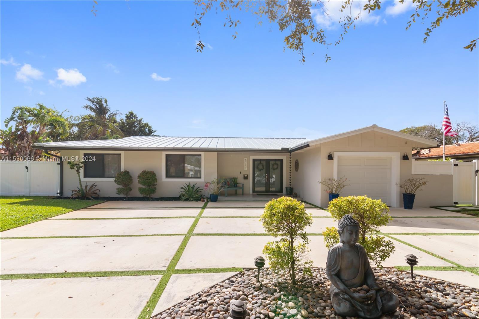6791 Parkinsonia Dr, Miami Lakes FL 33014