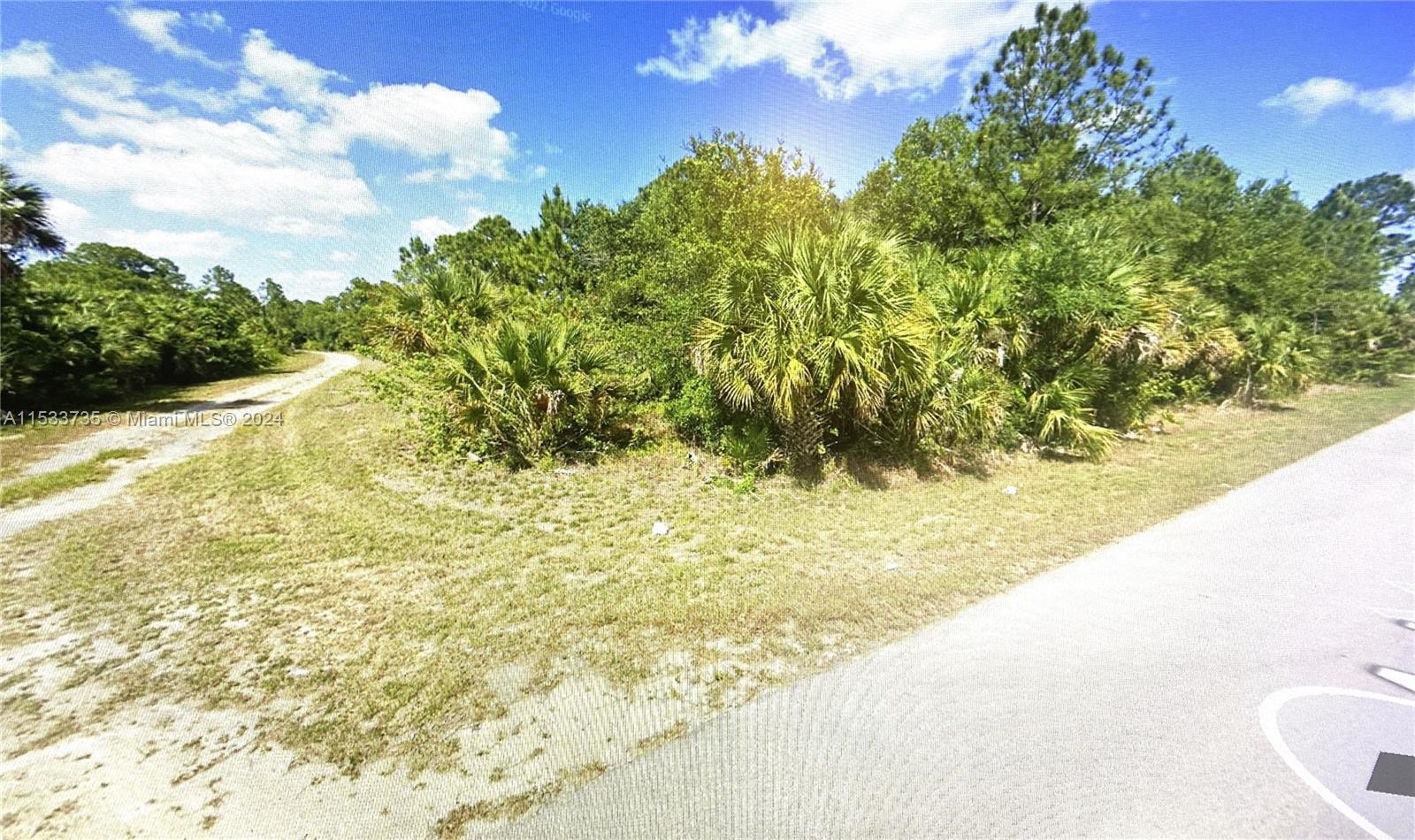 133 Elm Avenue S., Lehigh Acres FL 33974