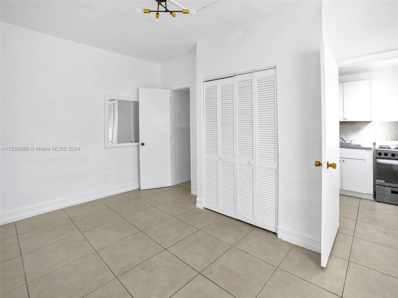 265 E 7th St # 5, Hialeah FL 33010 photo 2