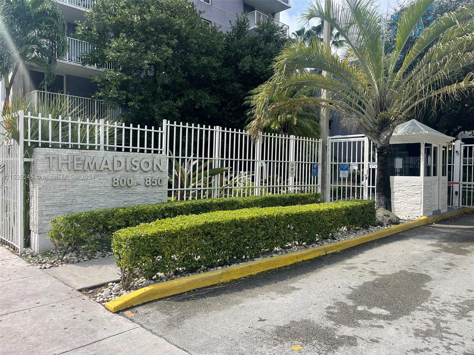 850 N Miami Ave # 2209, Miami FL 33136 photo 2