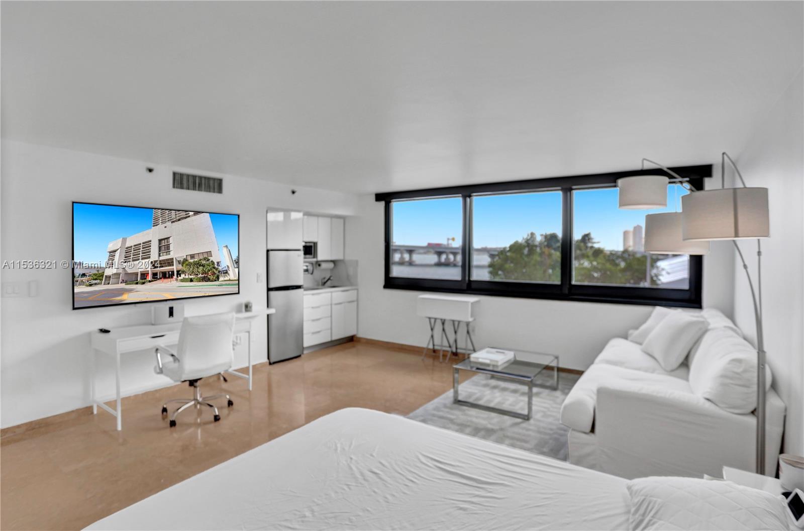 555 NE 15th St # 401, Miami FL 33132 photo 2