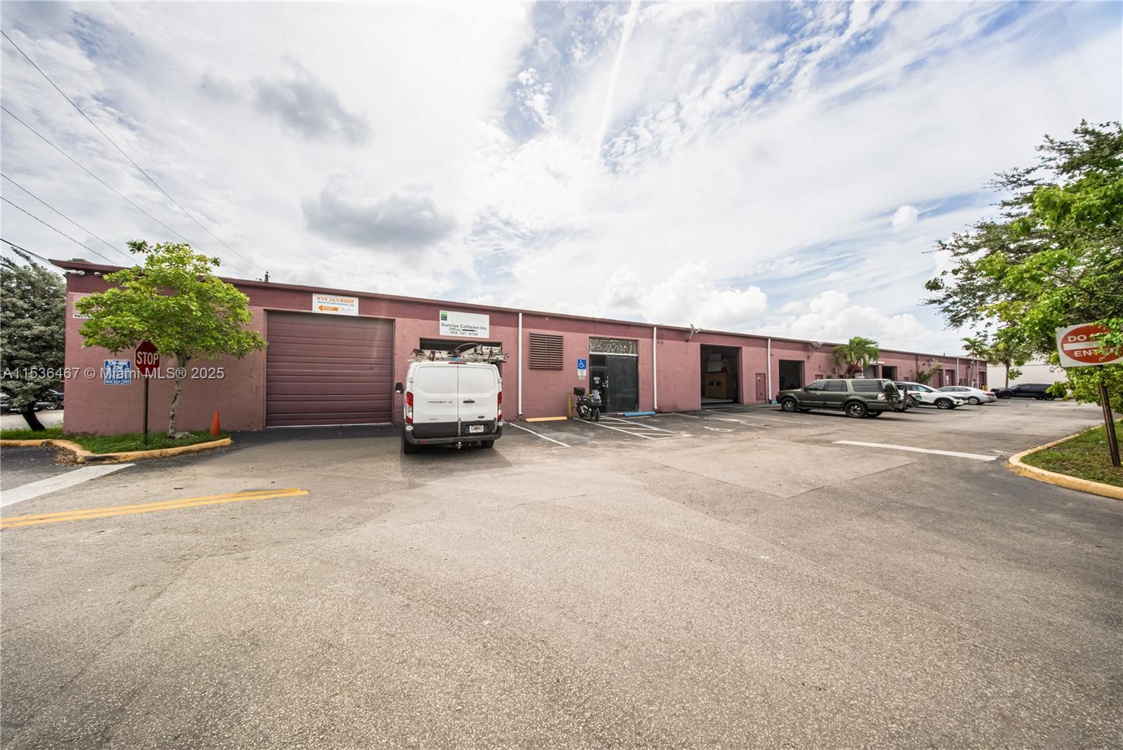 1375 NW 65TH AV, Plantation FL 33313