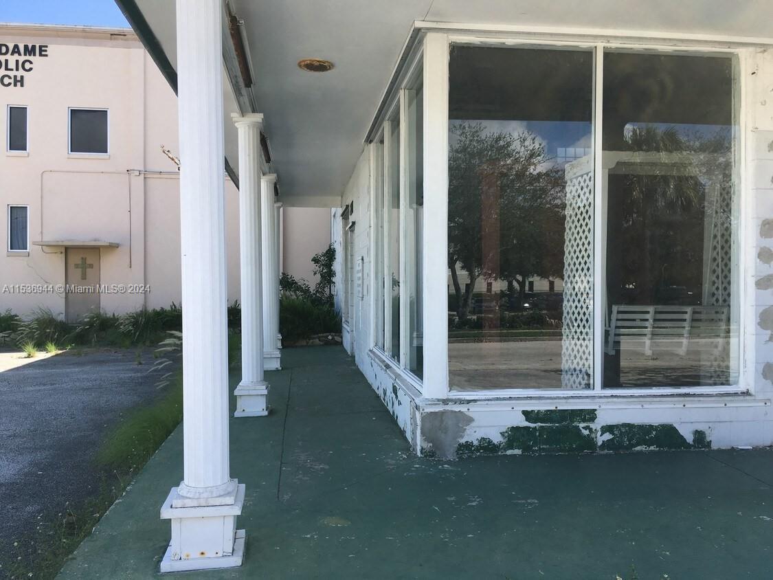 221 N Us Highway 1, Fort Pierce FL 34950 photo 4