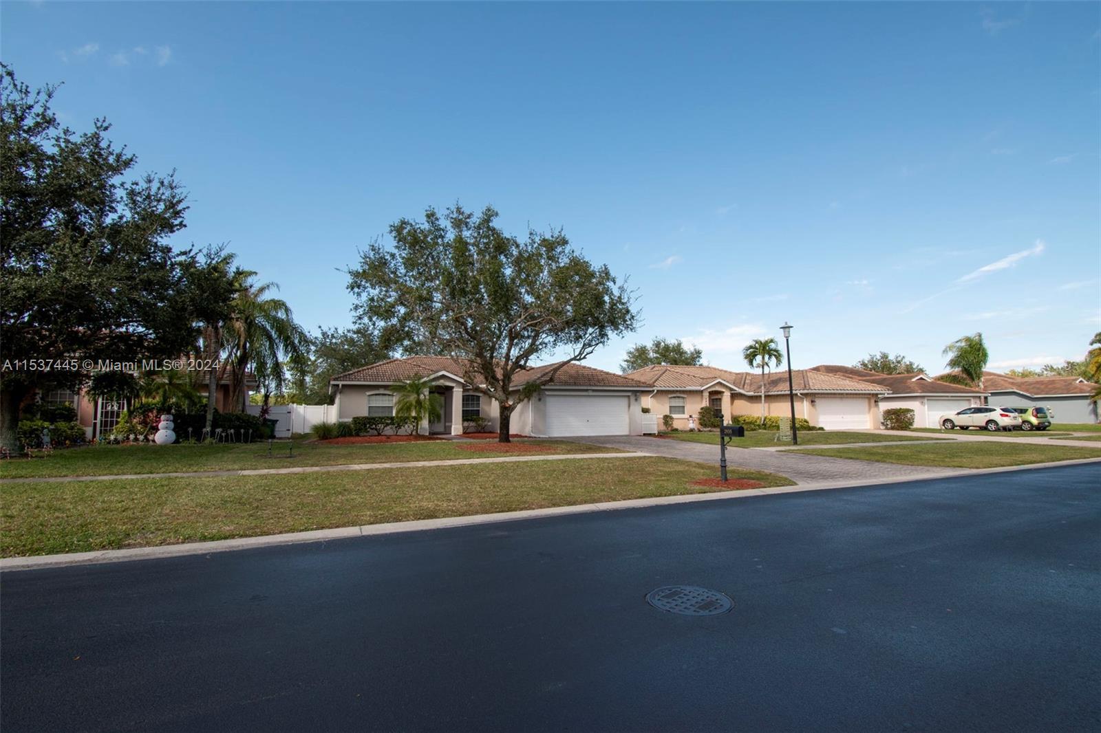 2935 Orange Grove TRL, Naples FL 34120 photo 4