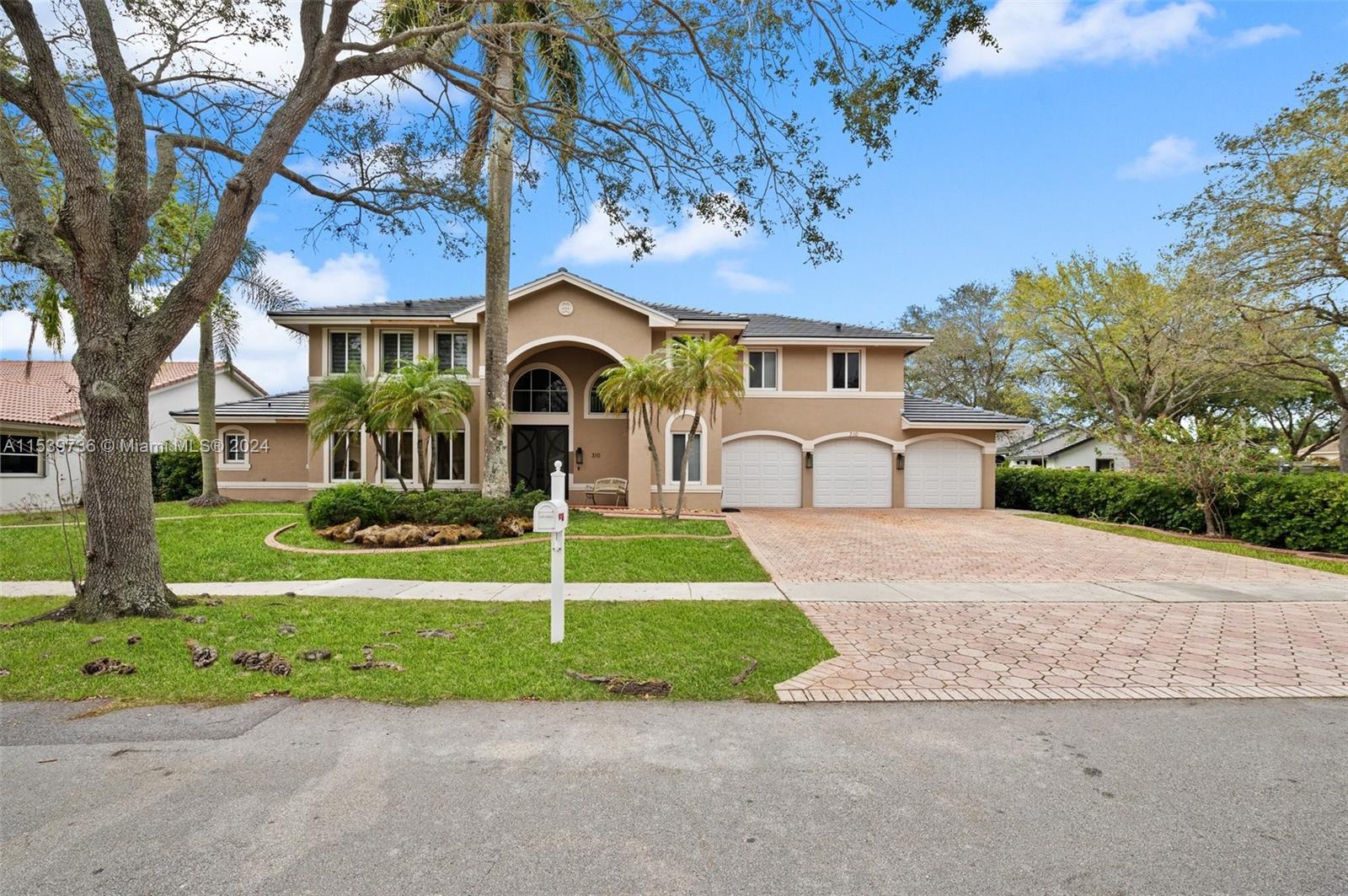 310 NW 198th Ave, Pembroke Pines FL 33029