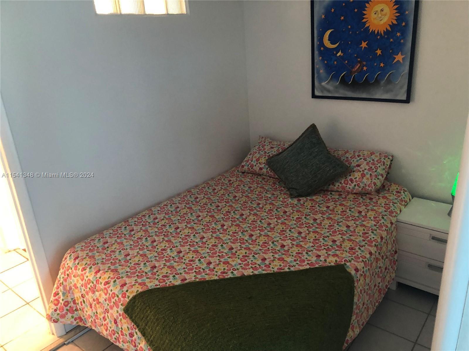 5445 Collins Ave, Miami Beach FL 33140 photo 3