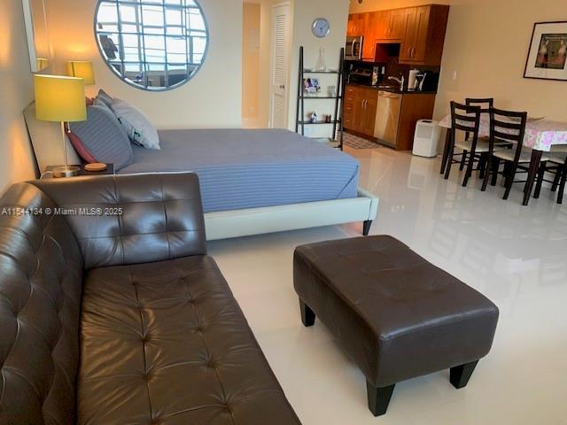 100 Lincoln Rd # 819, Miami Beach FL 33139 photo 4