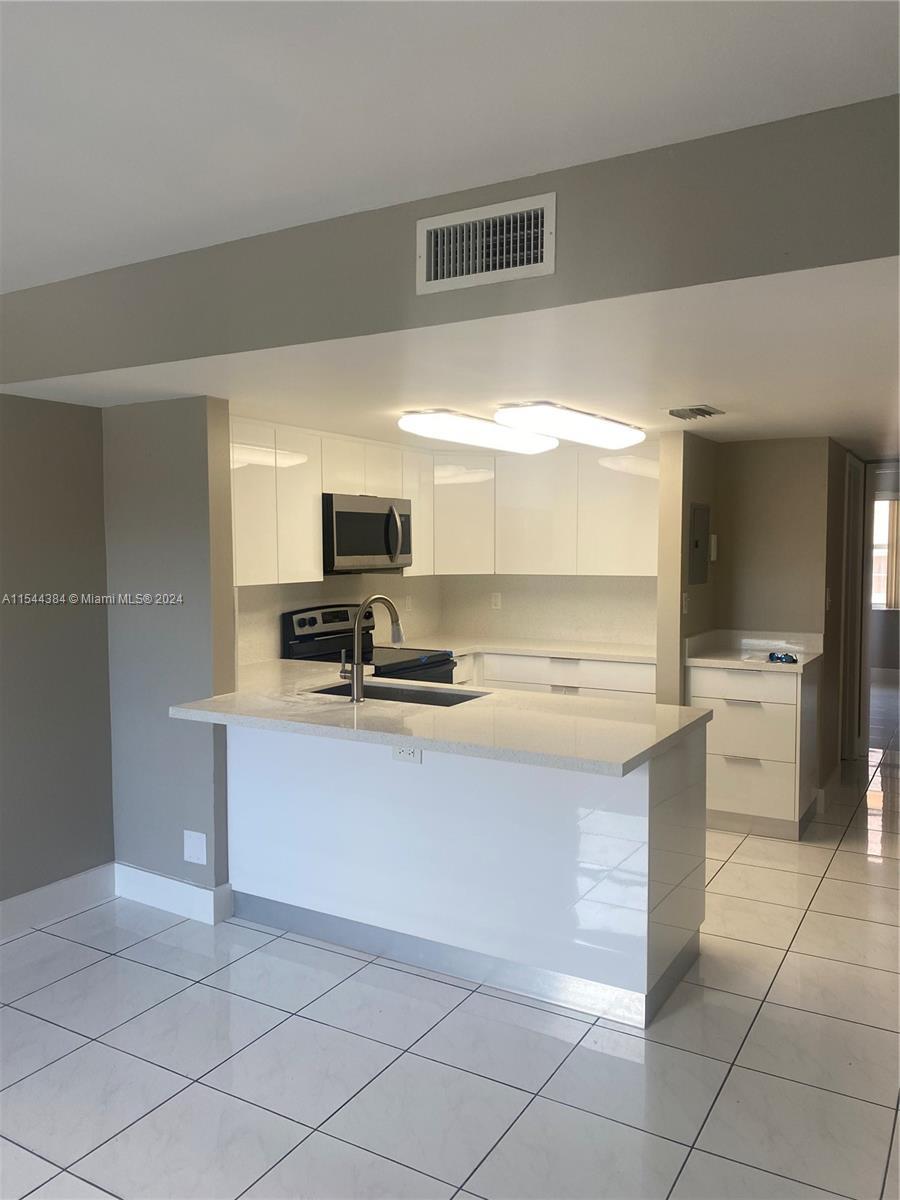 1368 NW 24th Ave # 1368, Miami FL 33125 photo 4