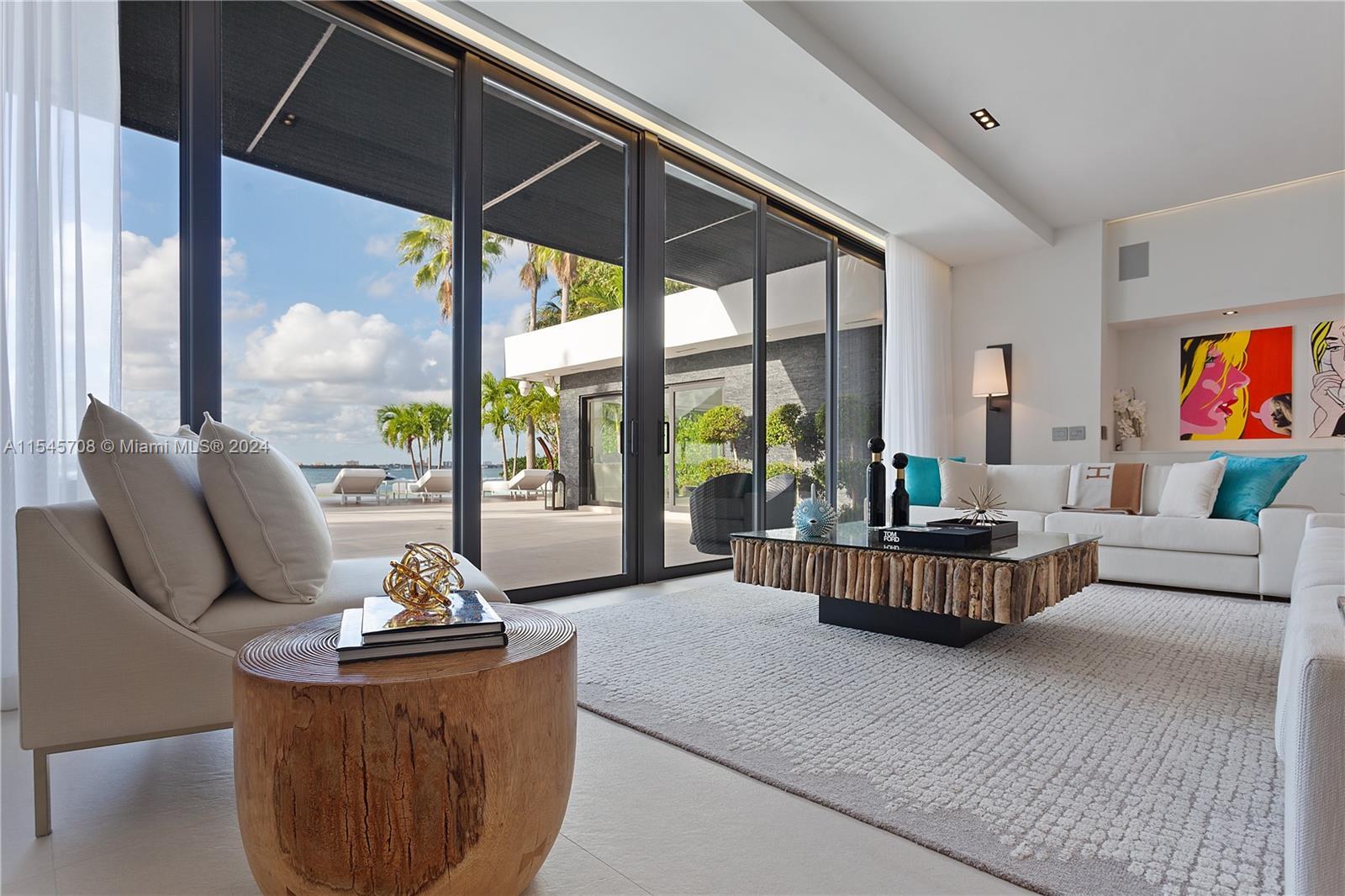 7972 Biscayne Point Cir, Miami Beach FL 33141 photo 2