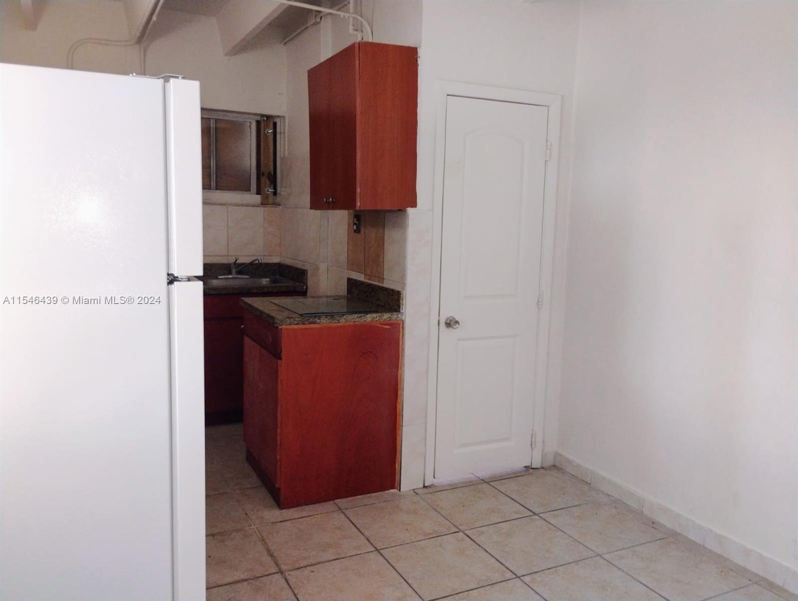 436 SW 8th Ave # 1, Homestead FL 33030 photo 5