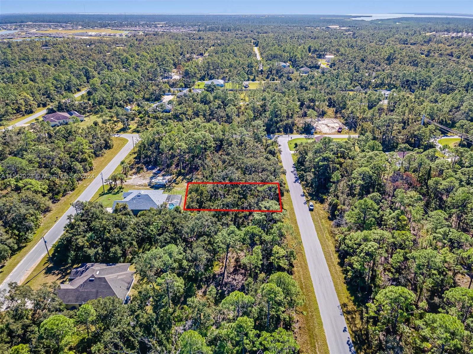 1218 Mallet Ln, Other City - In The State Of Florida FL 33953 photo 4