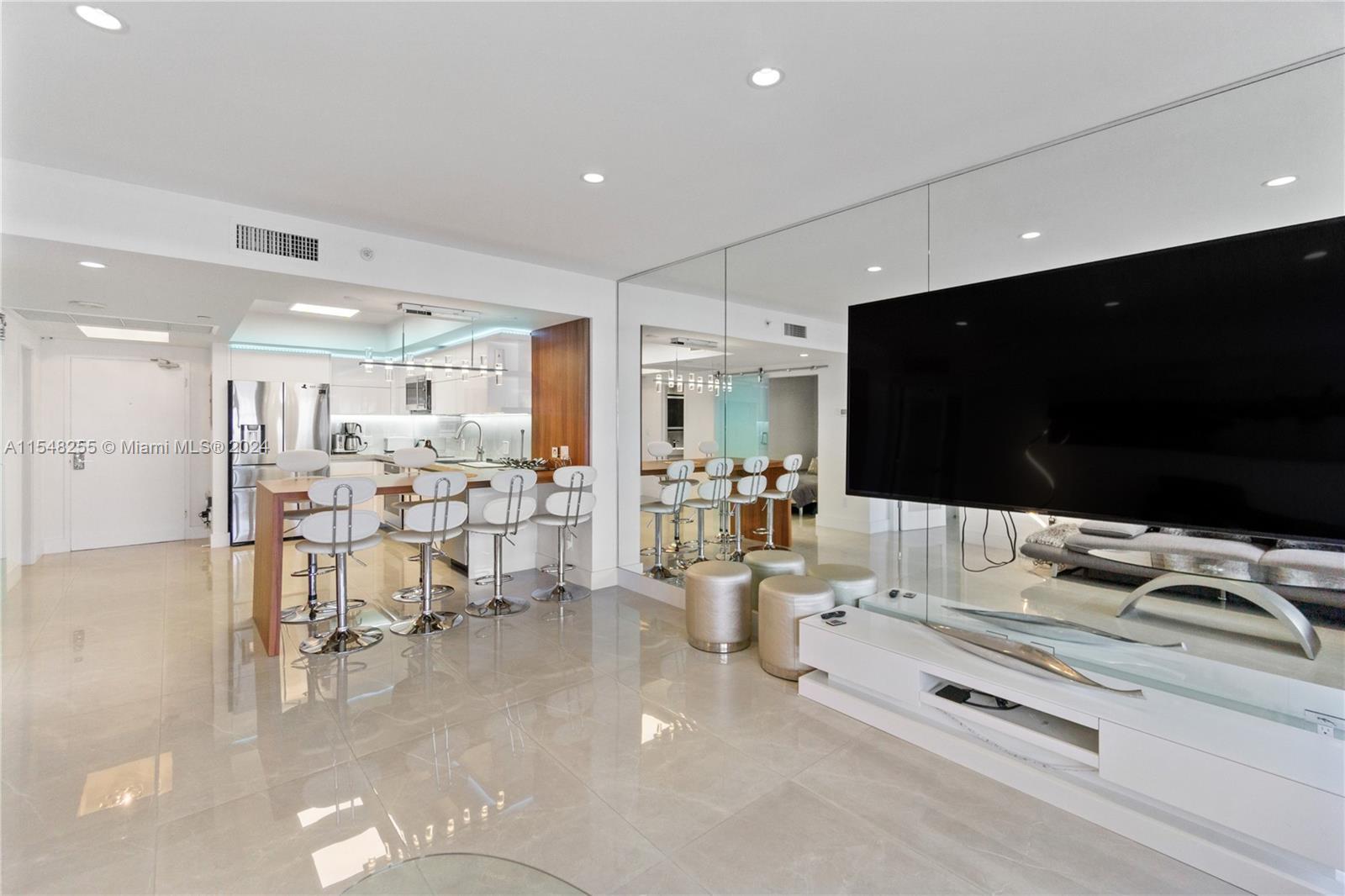 100 Lincoln Rd # 1602, Miami Beach FL 33139 photo 4