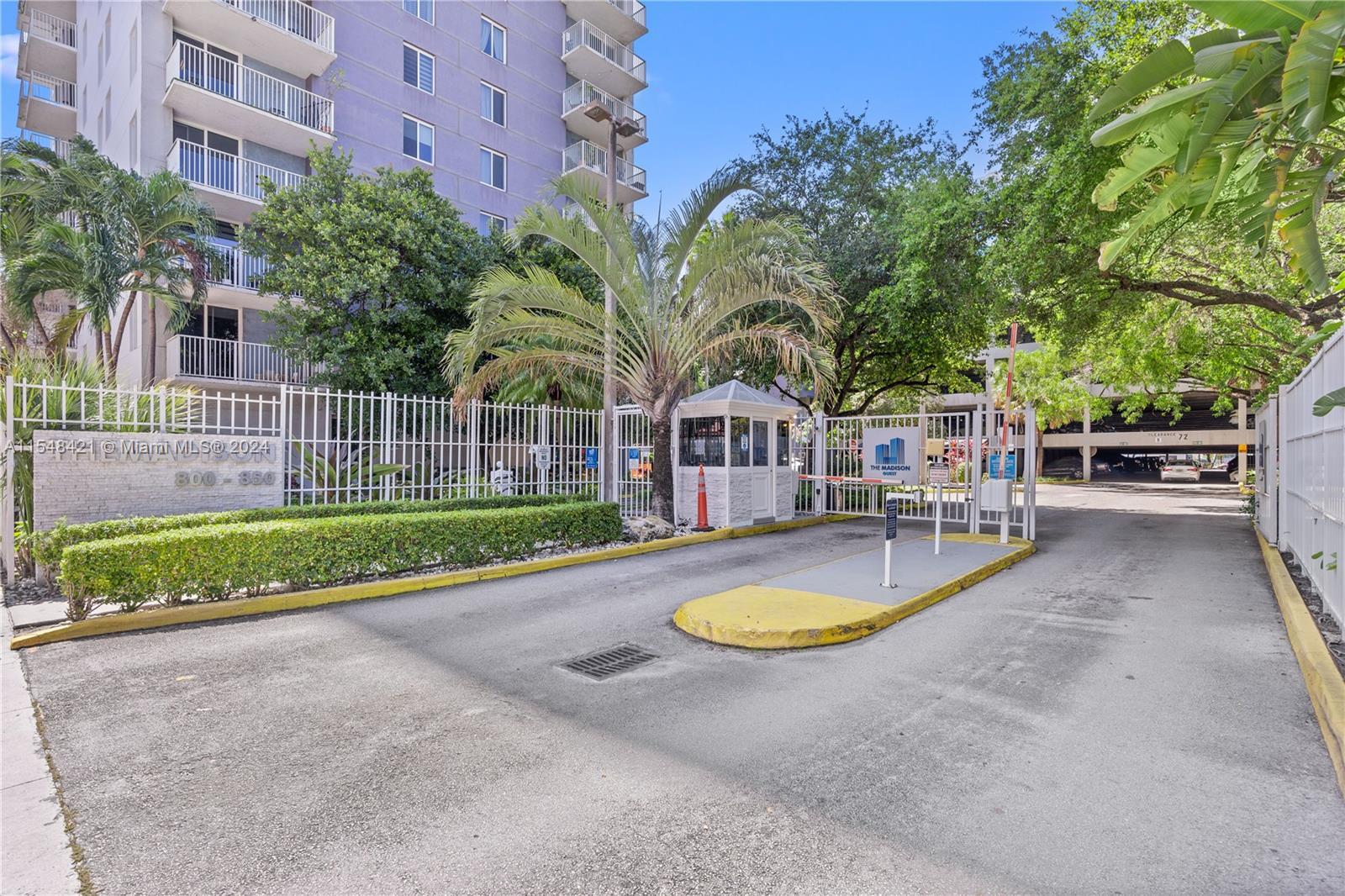 850 N Miami Ave # 1603, Miami FL 33136 photo 2