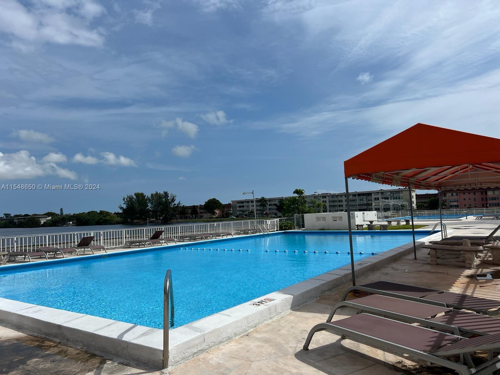 1301 NE Miami Gardens Dr # 1101W, Miami FL 33179 photo 4
